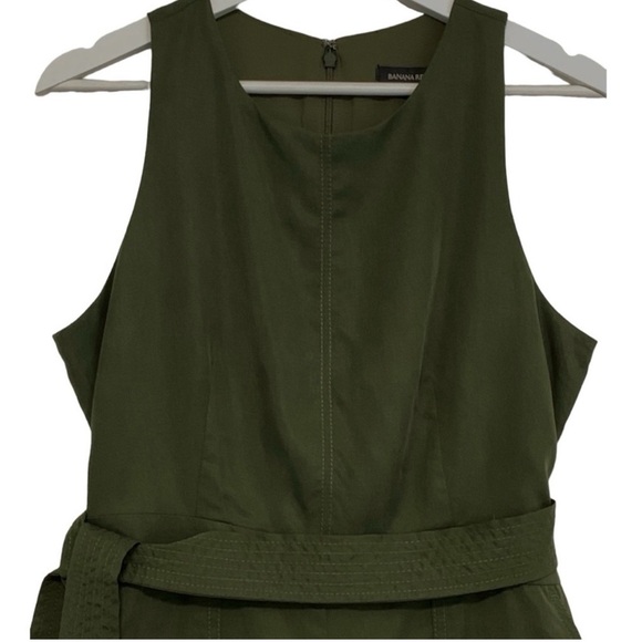 Banana Republic Cropped Wide Leg Belted Jumpsuit in Olive | Size 6P - Picture 3 of 8